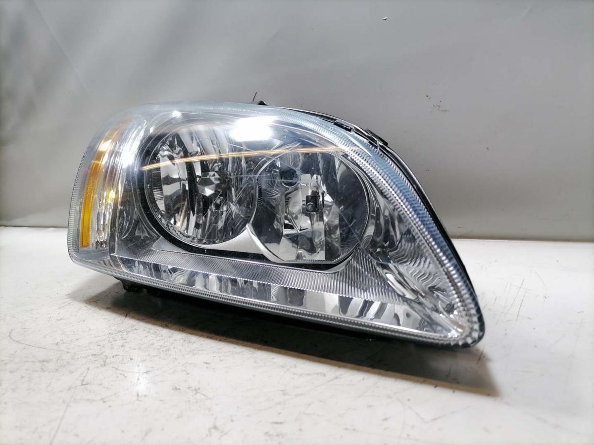 Ford Focus 2 original Scheinwerfer vorn rechts Halogen Bj.2006